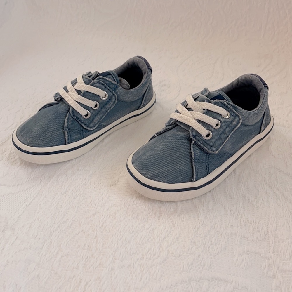 PRICE ✂️ ⚓️Boy's Sperry, Striper II Jr LTT Sneaker